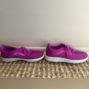 Vans Women's Magenta Sneakers
